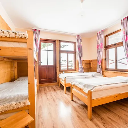 Schronisko Pttk Orlica ゲストハウス 3*