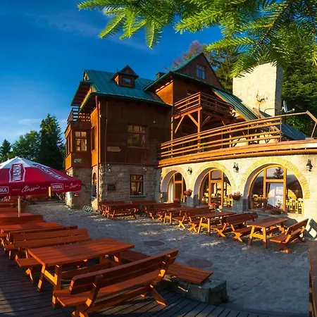 Schronisko Pttk Orlica 3* シュツァブニツァ